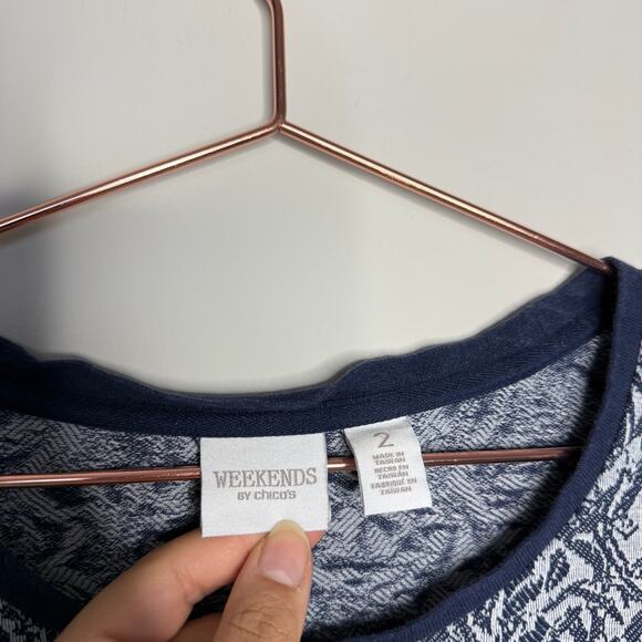 Chico's Weekends Womens Large Top Blue Floral Long Sleeve Coastal Modest Casual - Picture 3 of 4